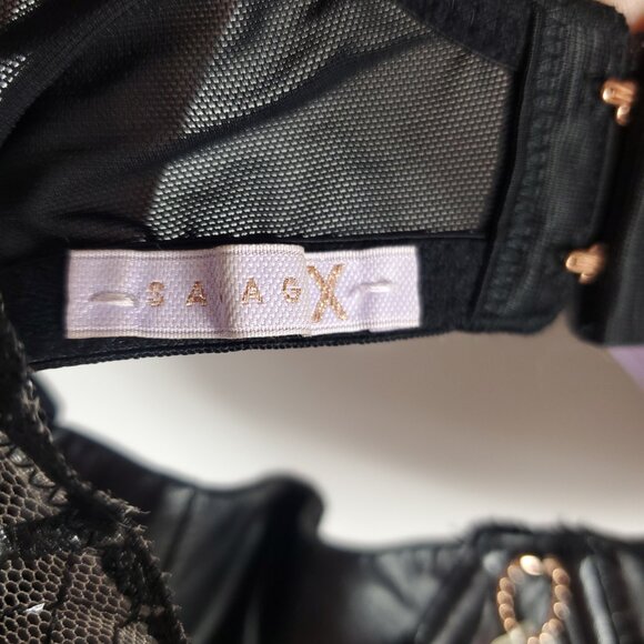 Savage X Fenty Black Glossy Flossy Quarter Cup Bra Embroidered Tulle 38C - Picture 10 of 13